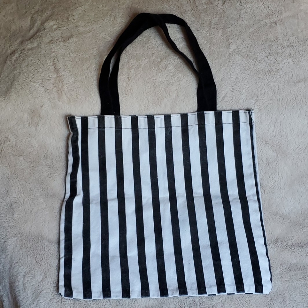 3 for $10 🌼 Striped Medium Tote